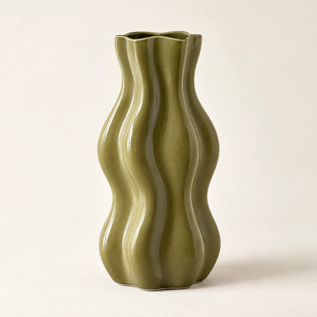 Onda Wave Vase — Olive